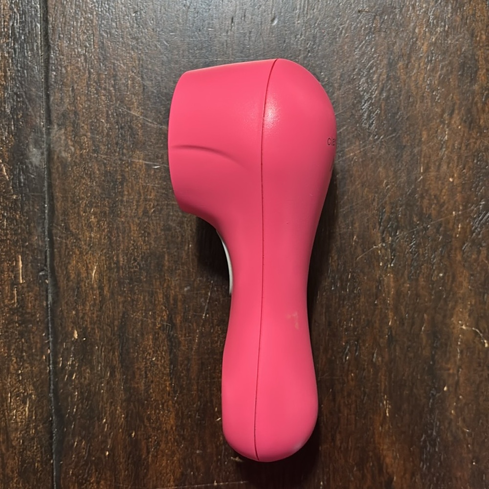 Hot Pink Clarisonic Mia 🩷 with Charger and Extra-Special Skincare Gift! - Picture 4 of 12